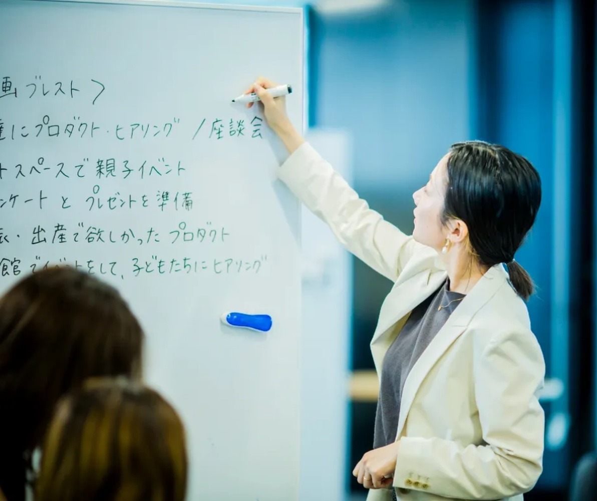 女性活躍推進法改正で、健康と子育ての従業員支援プログラムを強化