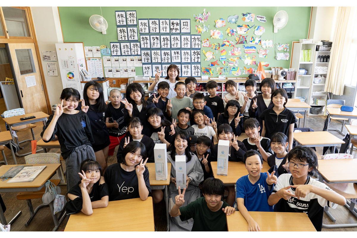 カシワバラグループ、和歌山県内の小中学校に生理用ナプキンを寄贈